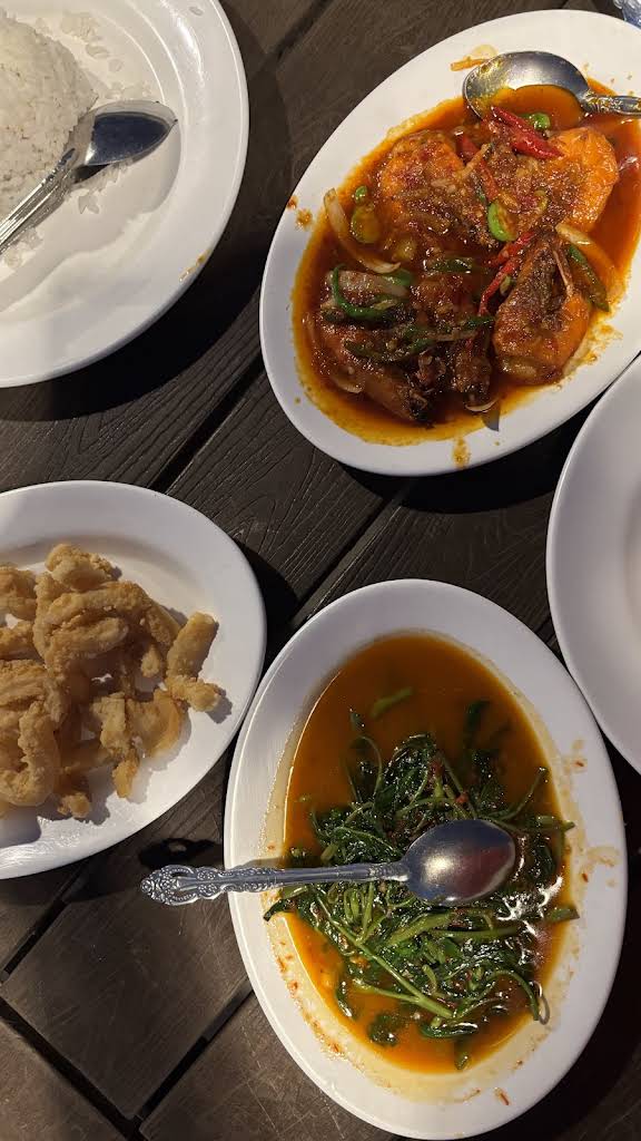 Kampoeng Nelayan Resto thumbnail 4