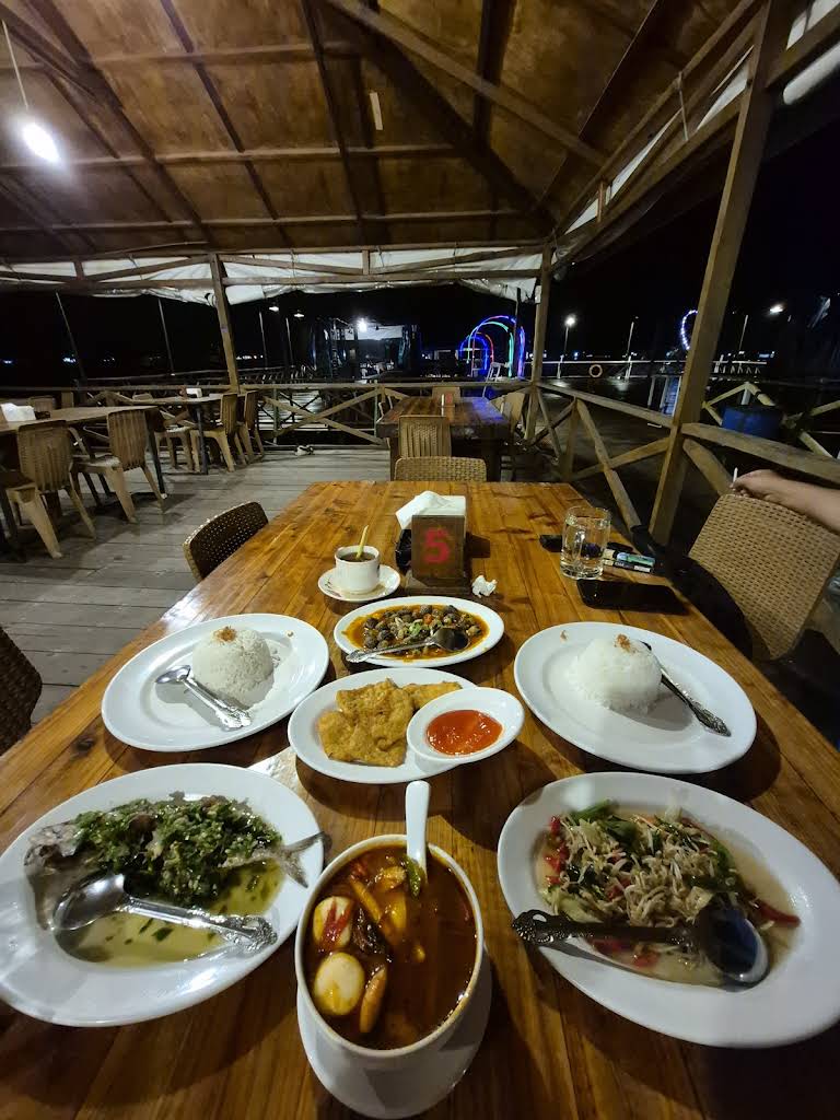 Kampoeng Nelayan Resto thumbnail 42