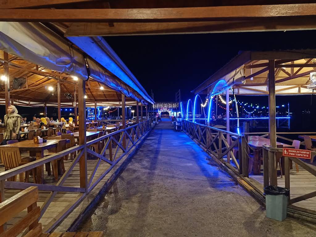 Kampoeng Nelayan Resto thumbnail 51