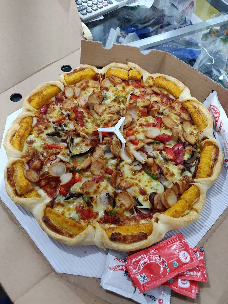 Pizza Hut Restoran thumbnail 12