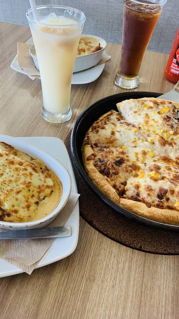 Pizza Hut Restoran thumbnail 17