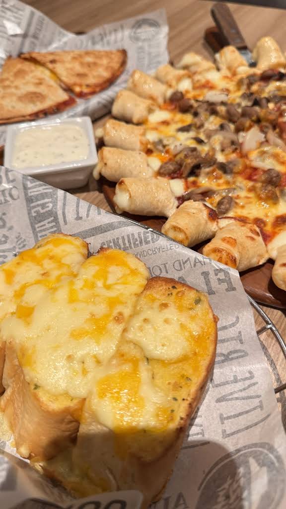 Pizza Hut Restoran thumbnail 21