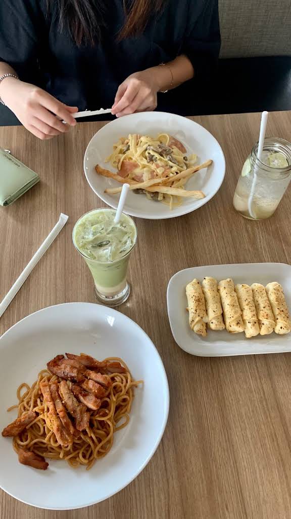 Pizza Hut Restoran thumbnail 23