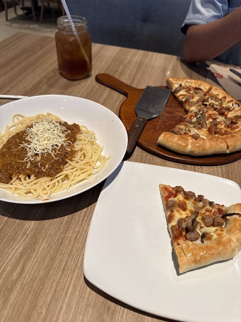 Pizza Hut Restoran thumbnail 33