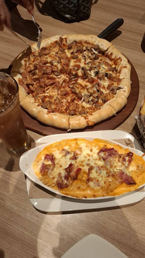 Pizza Hut Restoran thumbnail 43