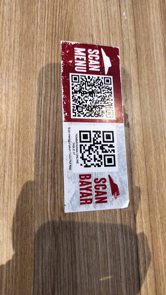 Pizza Hut Restoran thumbnail 56