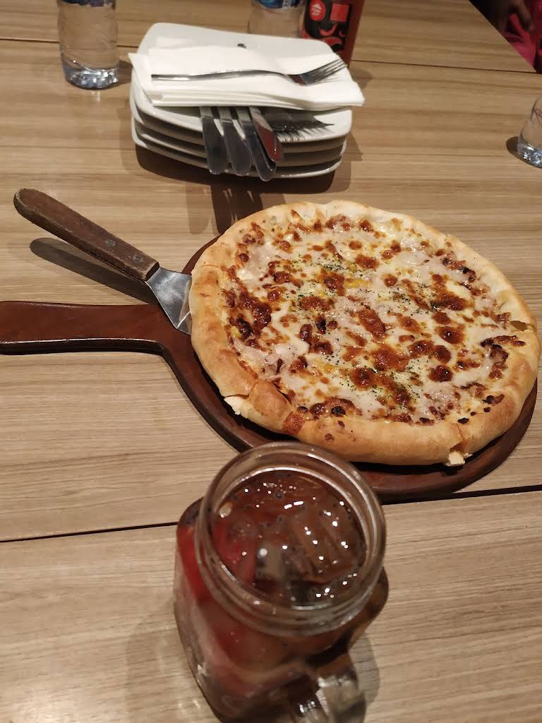 Pizza Hut Restoran thumbnail 58
