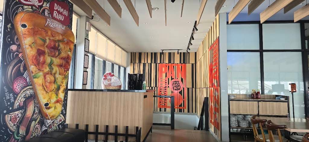 Pizza Hut Restoran thumbnail 62