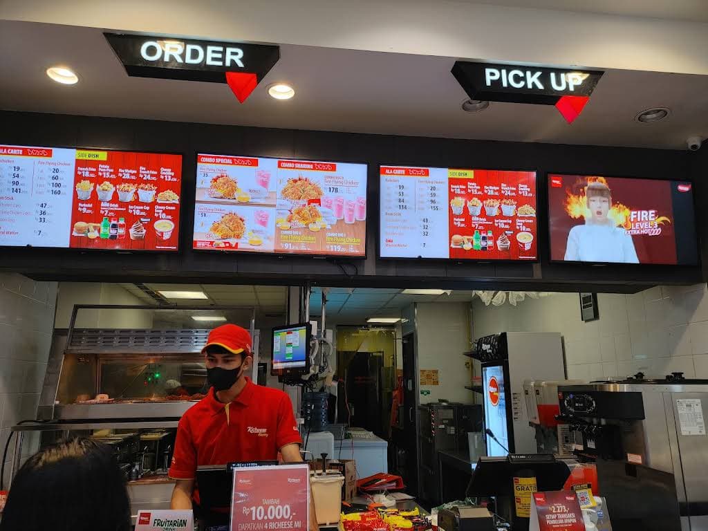 Richeese Factory Dumai thumbnail 2