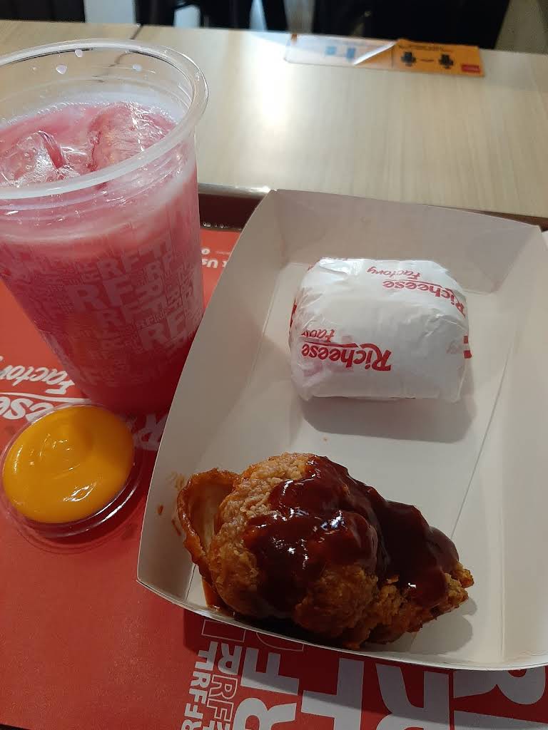 Richeese Factory Dumai thumbnail 15