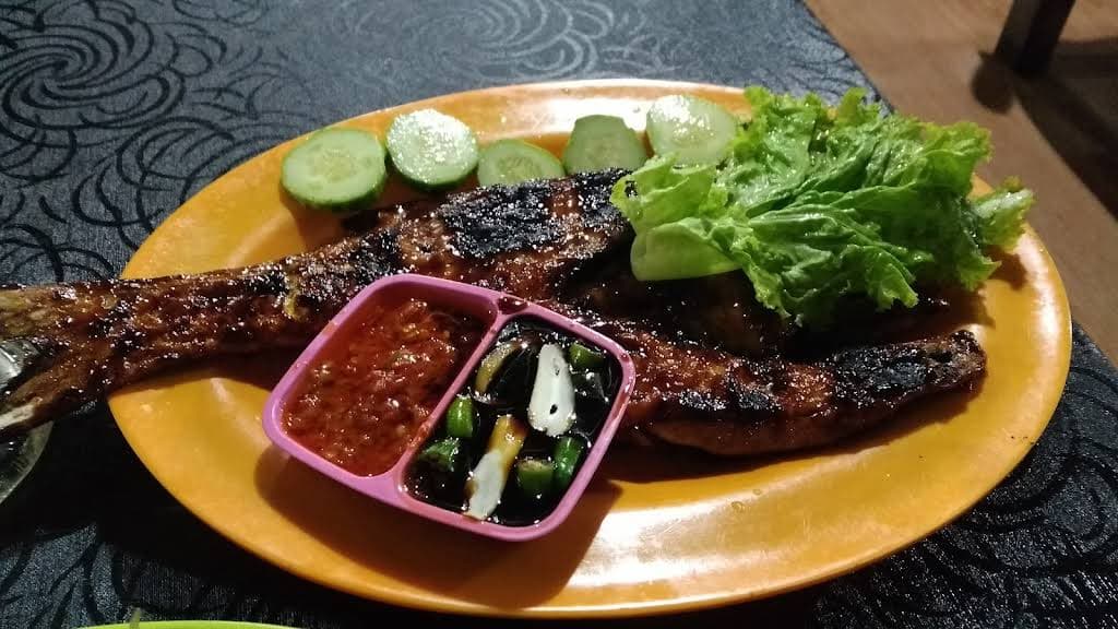 RM Pondok Kayu Resto thumbnail 6