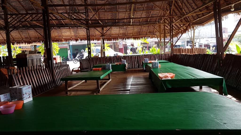 RM Pondok Kayu Resto thumbnail 8