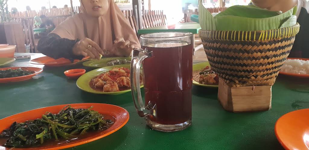 RM Pondok Kayu Resto thumbnail 16