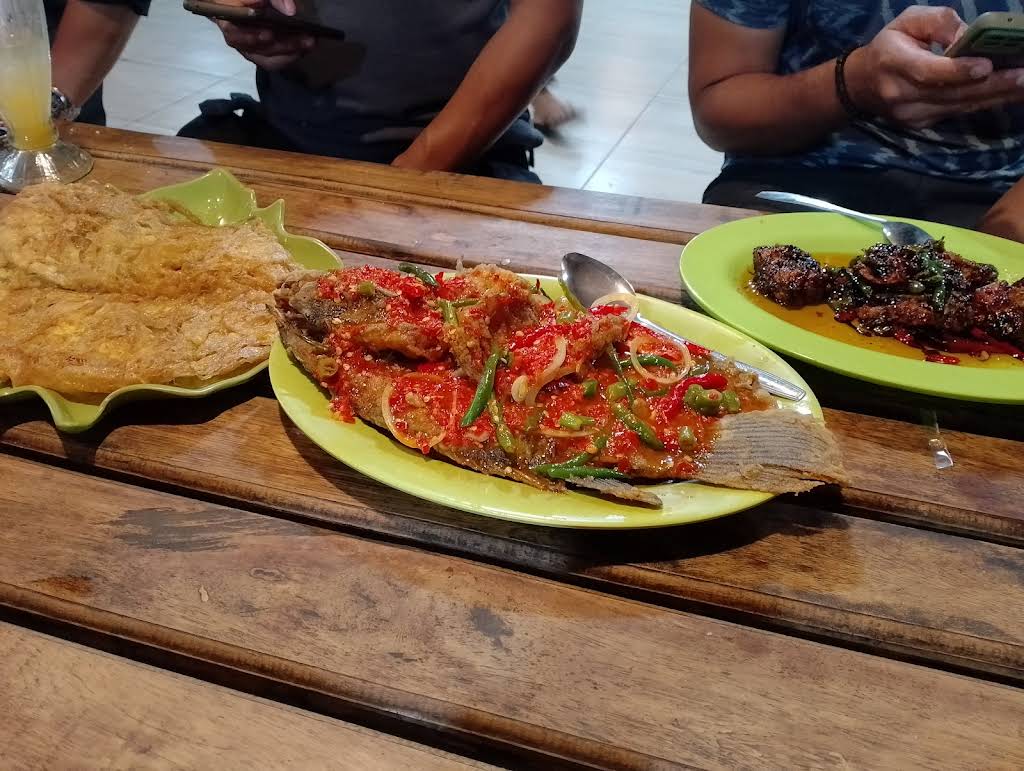 RM Pondok Kayu Resto thumbnail 17