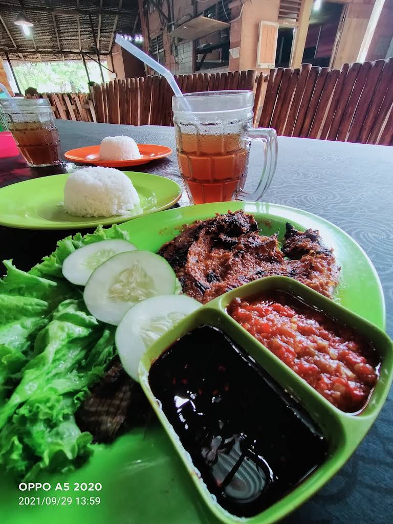 RM Pondok Kayu Resto thumbnail 25