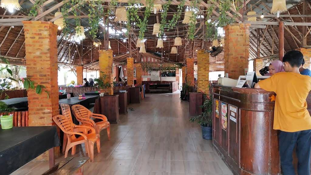 RM Pondok Kayu Resto thumbnail 31