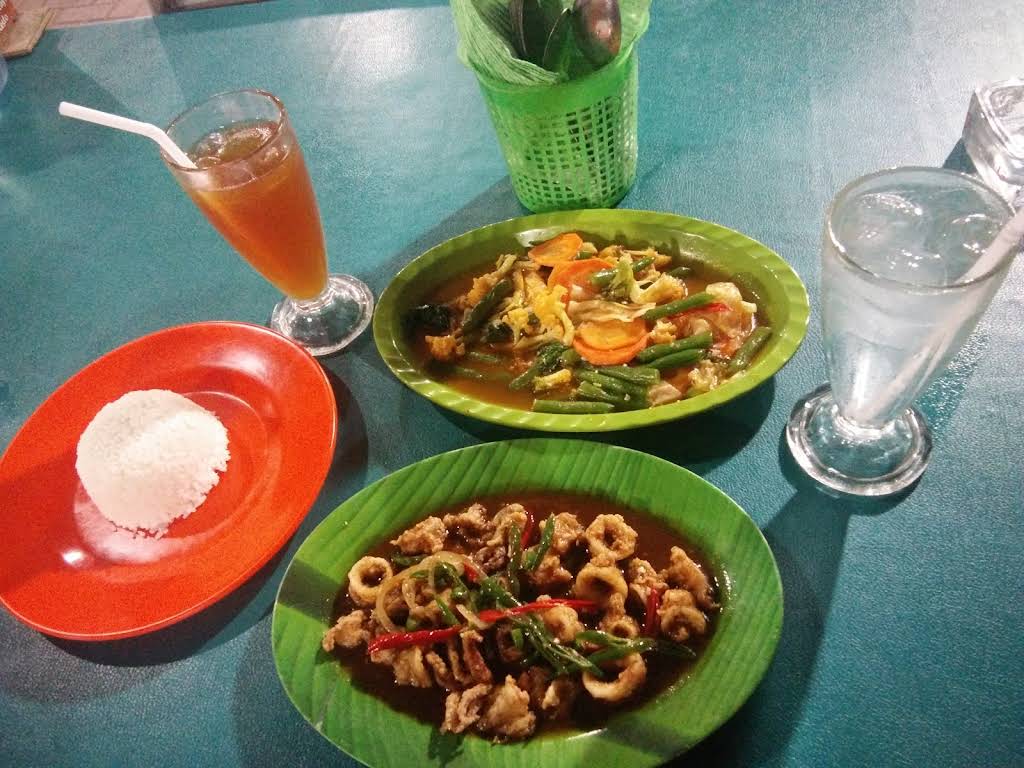 RM Pondok Kayu Resto thumbnail 37