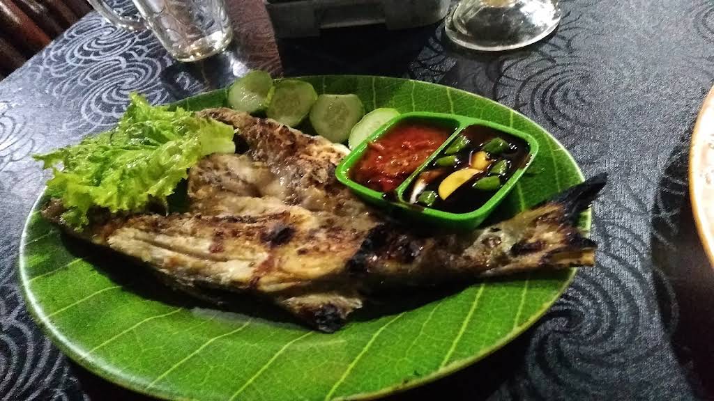RM Pondok Kayu Resto thumbnail 46