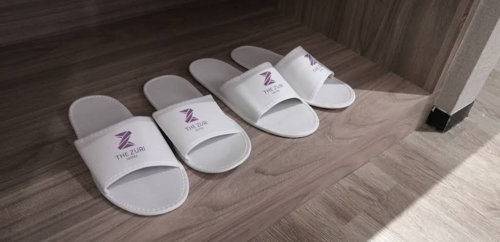 The Zuri Dumai thumbnail 9