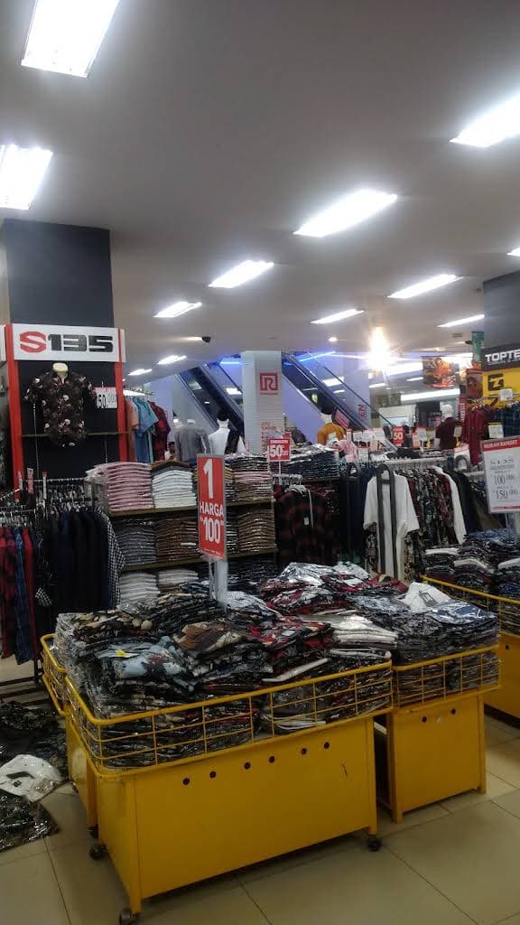 Ramayana Plaza Dumai thumbnail 4