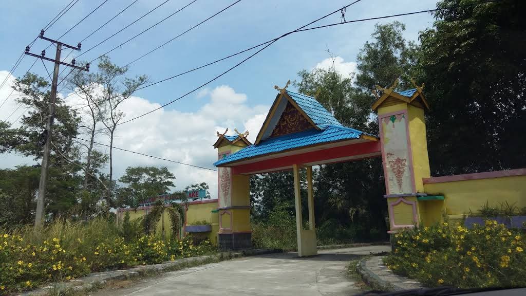 Taman Danau Wisata Bunga Tujuh